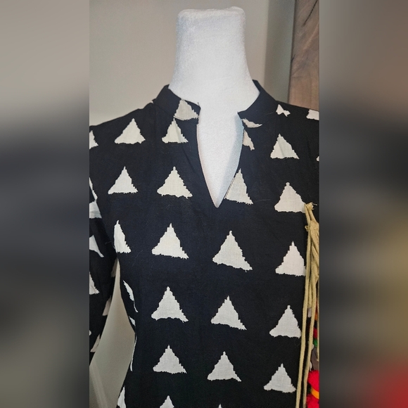 NAYO Black Printed Kurta With Hanging Pompom Detail. Size Medium - Picture 7 of 12